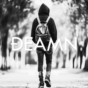 高圆圆穿透明泳装
