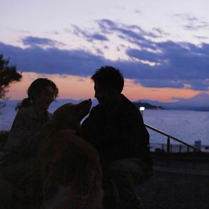 白丝校花污h自慰
