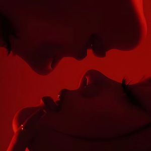 高圆圆穿透明泳装
