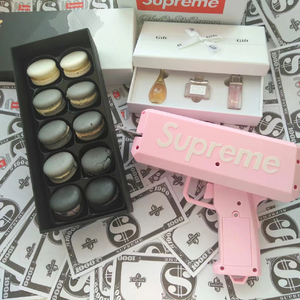 日本a片温泉下的母子
